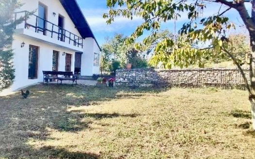 Casă individuală P+M | 380 mp teren | Aldești