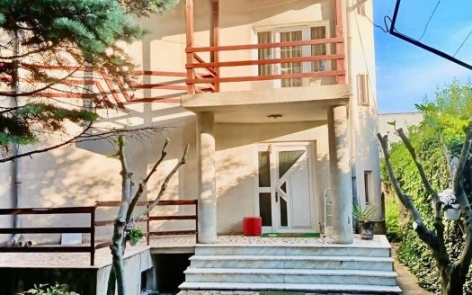CASĂ CU 480 MP CONSTRUIȚI | 750 MP TEREN | ZONA NORD