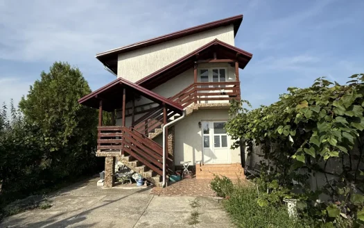 Vila moderna P+1 cu pod mansardabil de vanzare in Copacelu